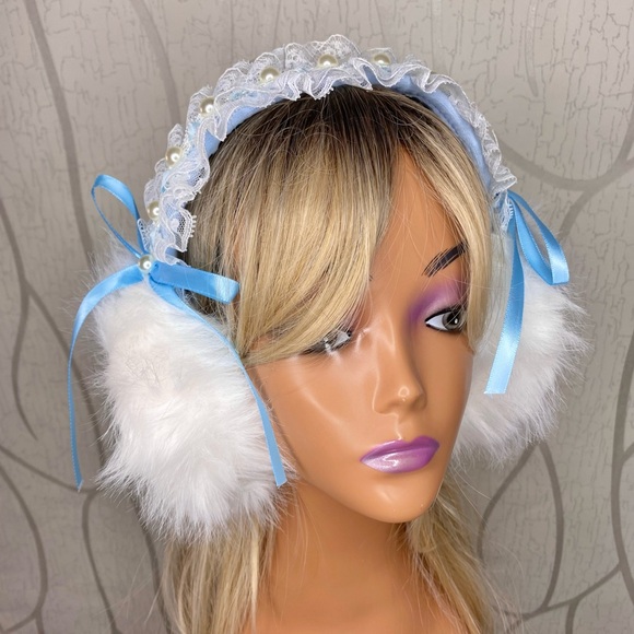 Accessories - 🎀🌷 White & Blue Faux Fur Earmuffs w/ Pearl Ruffle Lace Ribbon Headband 🌷🎀 NWT